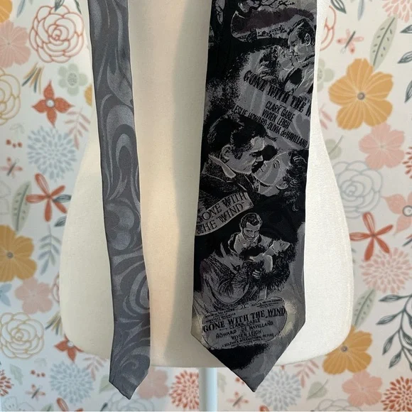 Gone with the Wind Vintage Tie - Picture 1 of 7